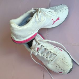 Puma Comfort Sneakers